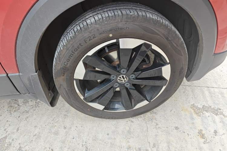 Used Volkswagen Tacqua 2020 1.5L Automatic Yue Right Front Wheel Hub