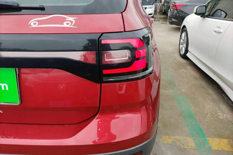 Used Volkswagen Tacqua 2020 1.5L Automatic Shang Right Rear Taillight