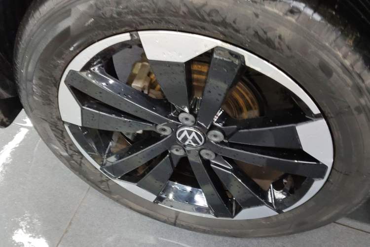 Used Volkswagen Tacqua 2020 1.5L Automatic Yue Right Rear Wheel Hub
