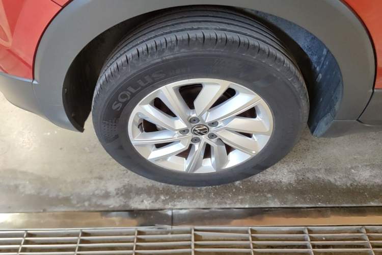 Used Volkswagen Tacqua 2020 1.5L Automatic Shang Right Rear Wheel Hub