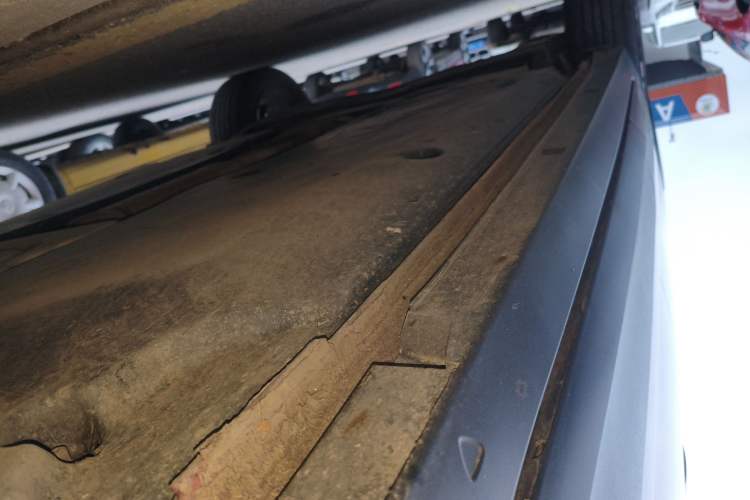 Used Volkswagen Tacqua 2020 1.5L Automatic Yue Right Side Sill