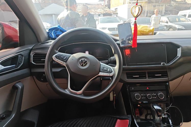 Used Volkswagen Tacqua 2020 1.5L Automatic Yue Steering Wheel