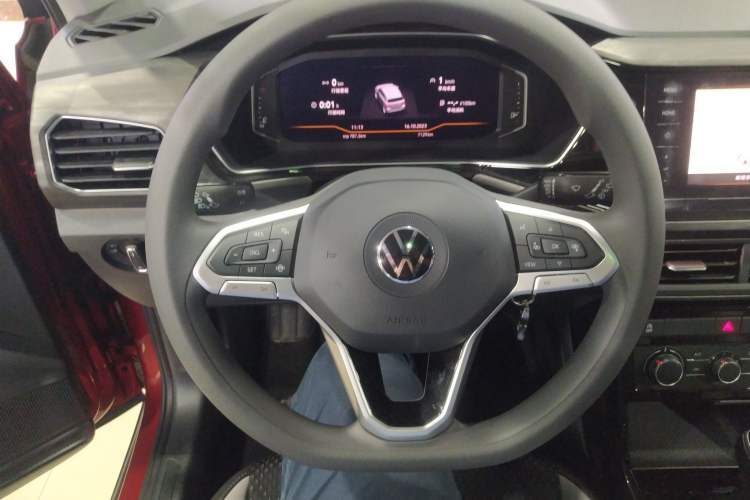 Used Volkswagen Tacqua 2020 1.5L Automatic Yue Steering Wheel