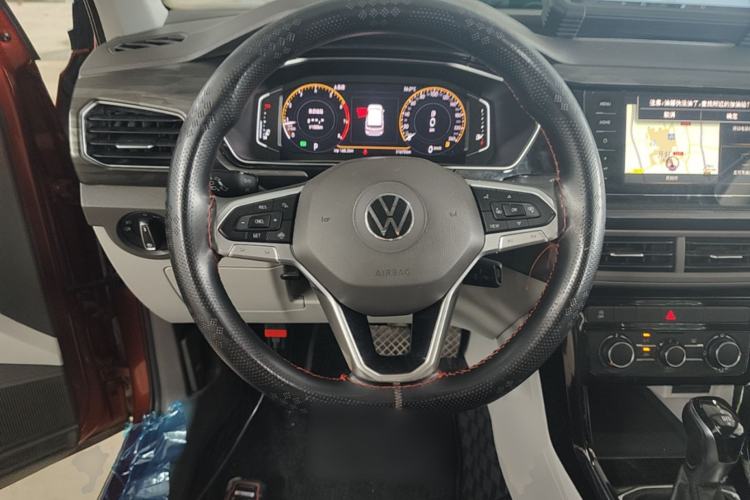 Used Volkswagen Tacqua 2020 1.5L Automatic Yue Steering Wheel