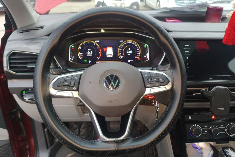 Used Volkswagen Tacqua 2020 1.5L Automatic Yue Steering Wheel