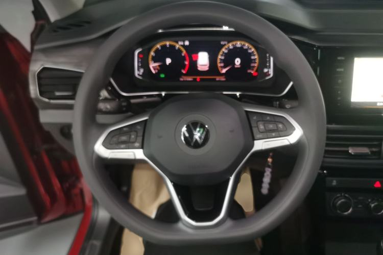 Used Volkswagen Tacqua 2020 1.5L Automatic Yue Steering Wheel
