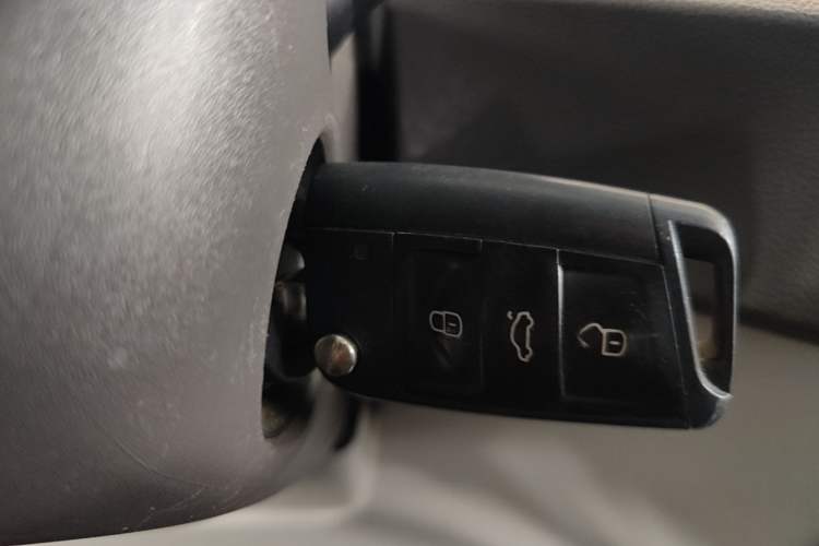 Used Volkswagen Tacqua 2020 1.5L Automatic Yue Vehicle Key