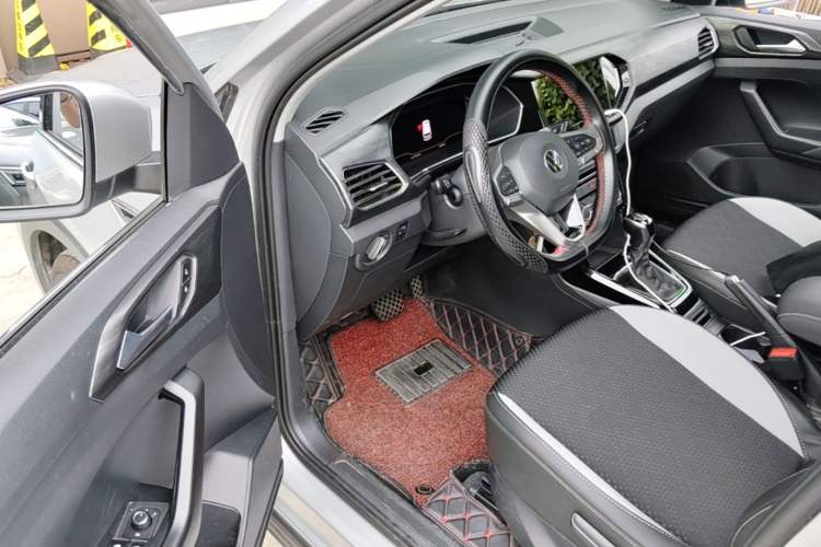 Used Volkswagen Tacqua 2020 1.5L Automatic Yue Driver Seat