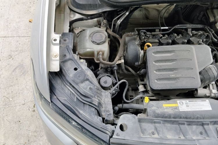 Used Volkswagen Tacqua 2020 1.5L Automatic Yue Engine Bay Right
