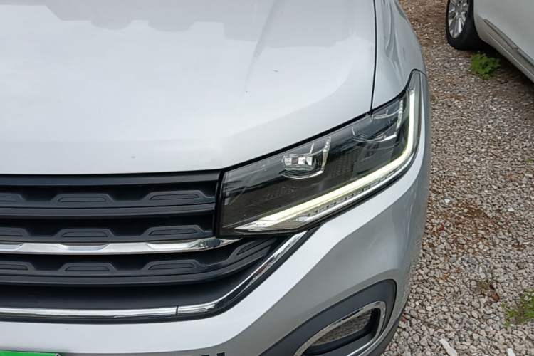 Used Volkswagen Tacqua 2020 1.5L Automatic Yue Left Front Headlight