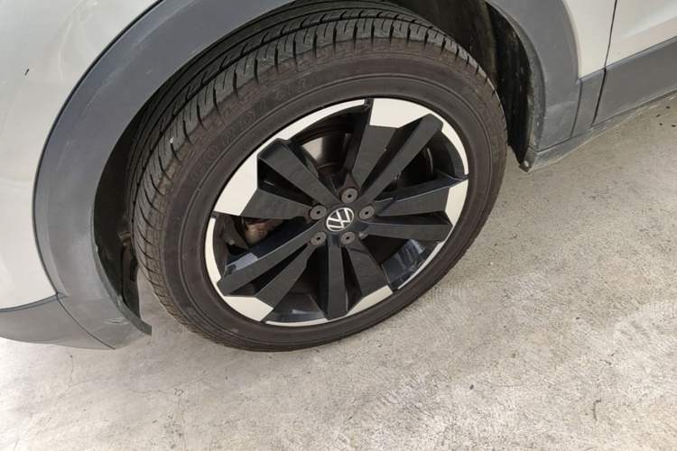 Used Volkswagen Tacqua 2020 1.5L Automatic Yue Left Front Wheel Hub