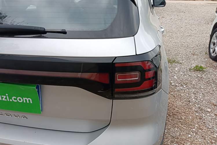 Used Volkswagen Tacqua 2020 1.5L Automatic Yue Right Rear Taillight
