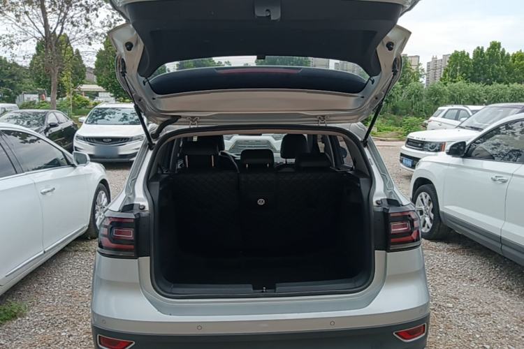 Used Volkswagen Tacqua 2020 1.5L Automatic Yue Trunk