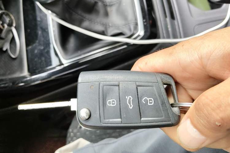 Used Volkswagen Tacqua 2020 1.5L Automatic Yue Vehicle Key