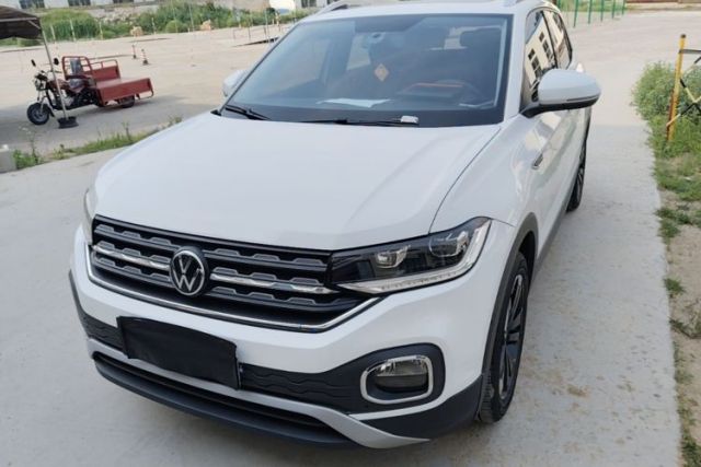 Używany Volkswagen Tacqua 2020 1.5L Automatic Yue