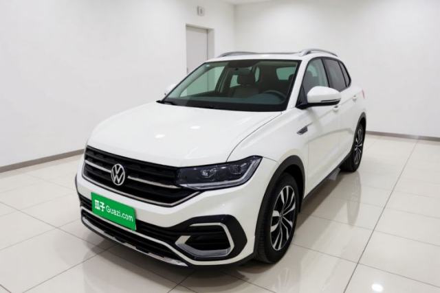 Used Volkswagen Tacqua 2020 1.5L Automatic R-Line