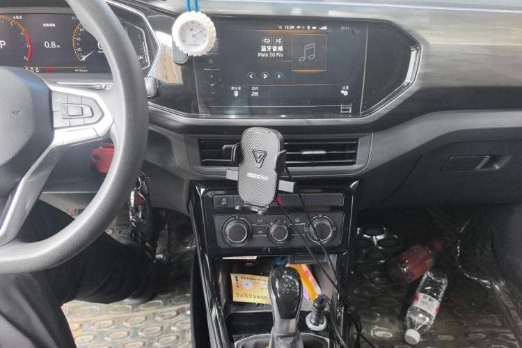 Used Volkswagen Tacqua 2020 1.5L Automatic Yue Audio And AC Panel