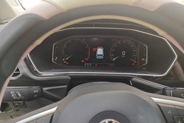 Used Volkswagen Tacqua 2020 1.5L Automatic Yue Audio And AC Panel