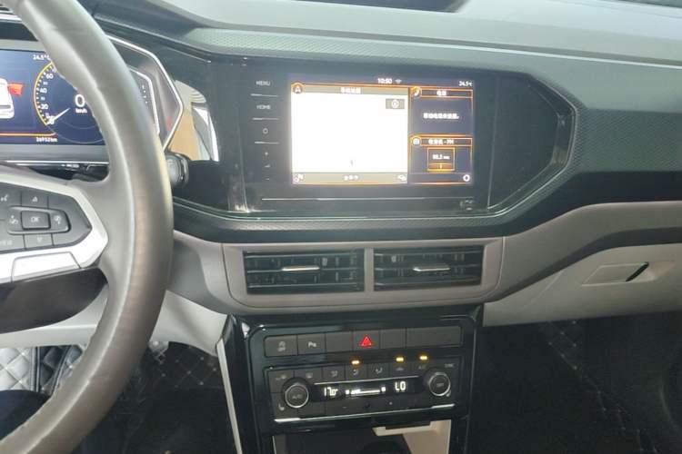 Used Volkswagen Tacqua 2020 280TSI DSG EnjoyPro Audio And AC Panel