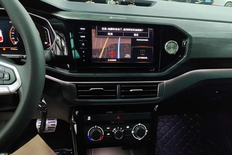 Used Volkswagen Tacqua 2020 1.5L Automatic Yue Audio And AC Panel