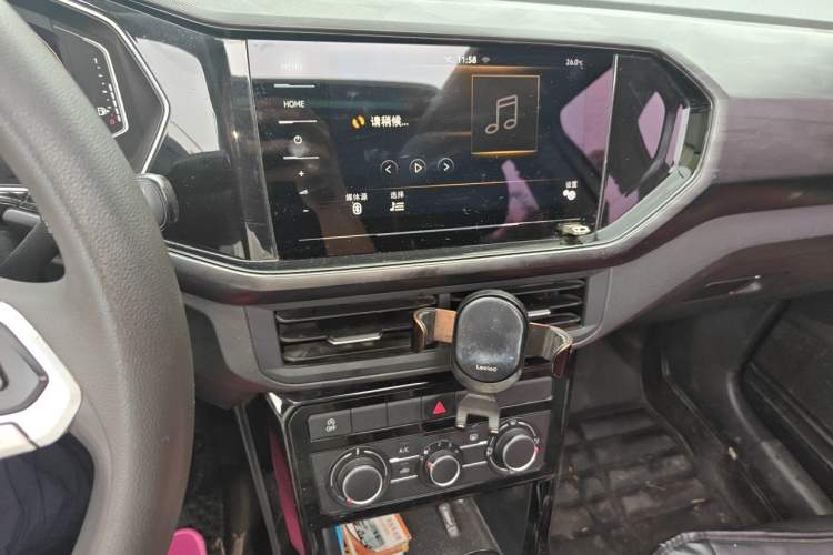 Used Volkswagen Tacqua 2020 1.5L Automatic Yue Audio And AC Panel