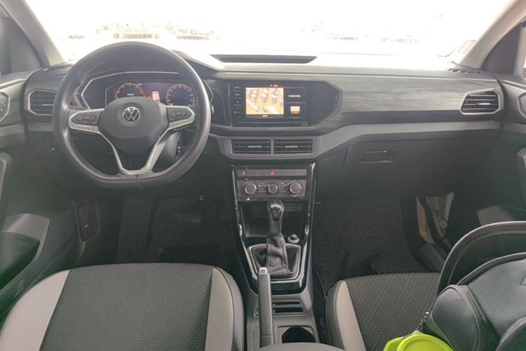 Used Volkswagen Tacqua 2020 1.5L Automatic Yue Center Console