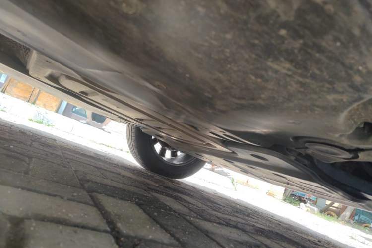 Used Volkswagen Tacqua 2020 1.5L Automatic R-Line Chassis Front Right