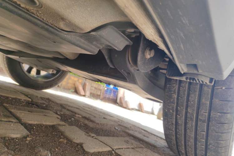 Used Volkswagen Tacqua 2020 1.5L Automatic R-Line Chassis Rear Left