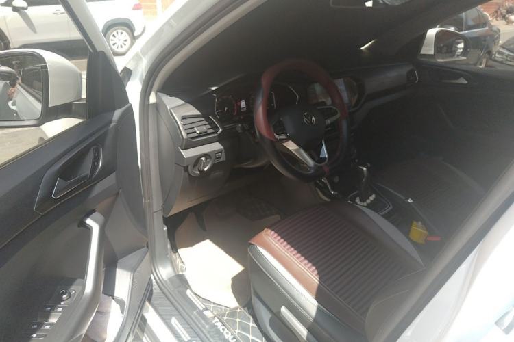 Used Volkswagen Tacqua 2020 1.5L Automatic Yue Driver Seat
