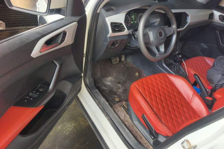 Used Volkswagen Tacqua 2020 1.5L Automatic Shang Driver Seat