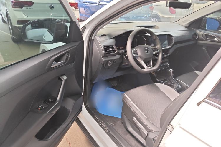 Used Volkswagen Tacqua 2020 280TSI DSG R-Line Driver Seat