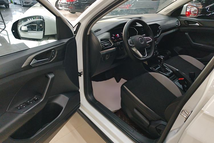 Used Volkswagen Tacqua 2020 1.5L Automatic Yue Driver Seat