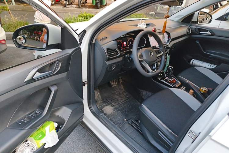 Used Volkswagen Tacqua 2020 1.5L Automatic Yue Driver Seat