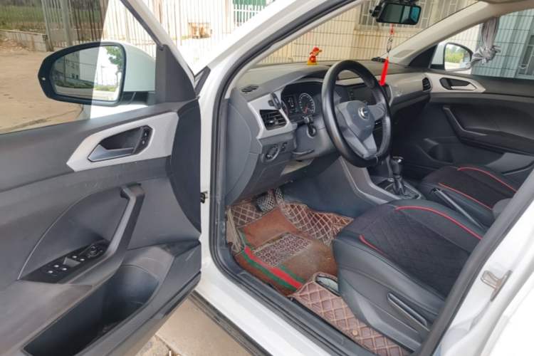 Used Volkswagen Tacqua 2020 1.5L Automatic Shang Driver Seat