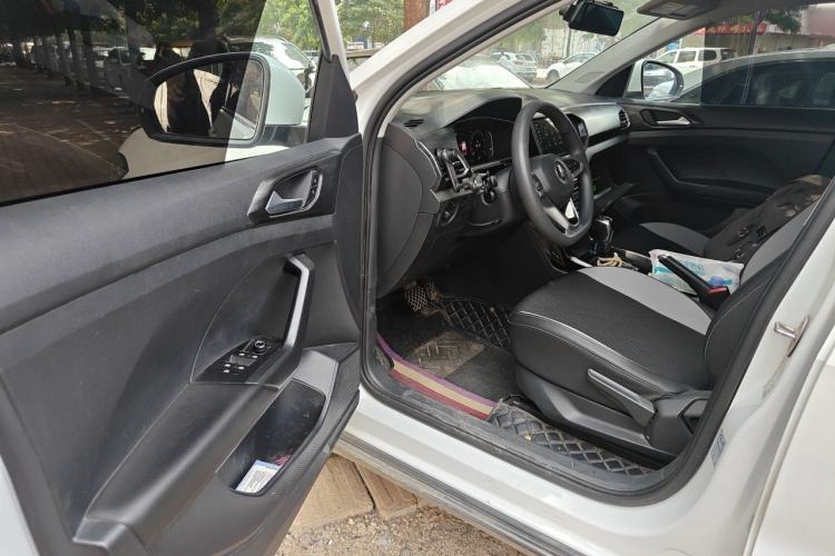 Used Volkswagen Tacqua 2020 1.5L Automatic Yue Driver Seat