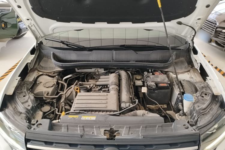 Used Volkswagen Tacqua 2020 280TSI DSG EnjoyPro Engine Bay