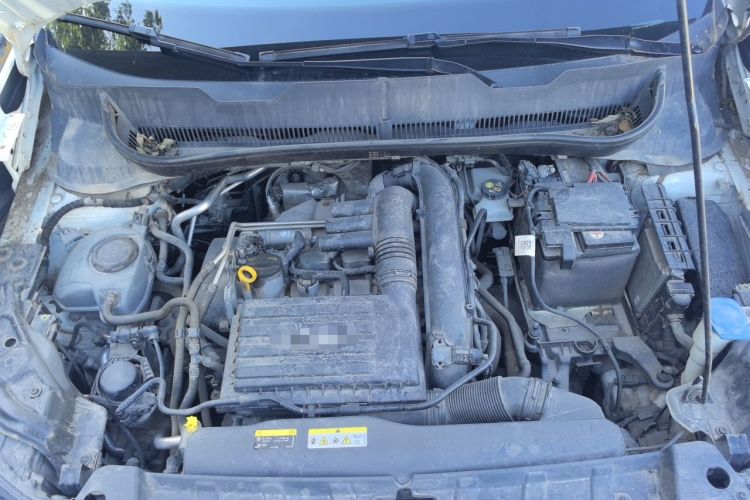 Used Volkswagen Tacqua 2020 280TSI DSG R-Line Engine Bay