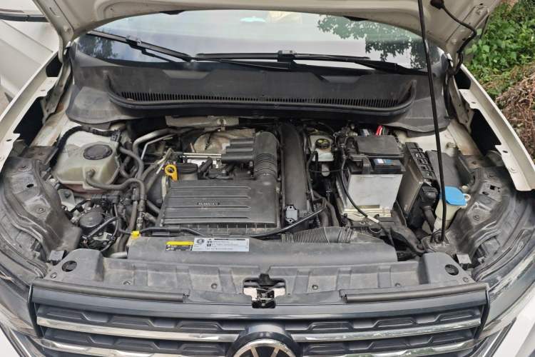 Used Volkswagen Tacqua 2020 280TSI Starry Limited Edition Engine Bay