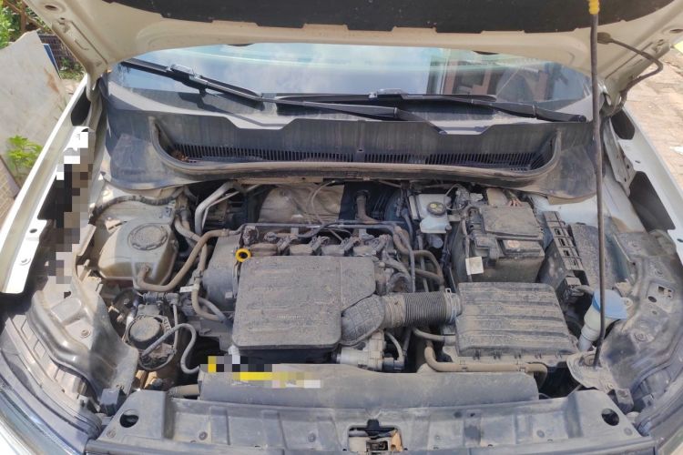 Used Volkswagen Tacqua 2020 1.5L Automatic R-Line Engine Bay