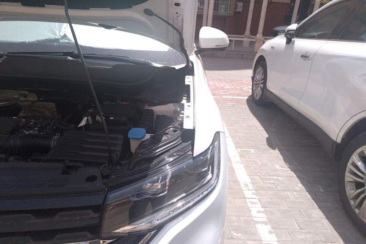 Used Volkswagen Tacqua 2020 1.5L Automatic Yue Engine Bay Left