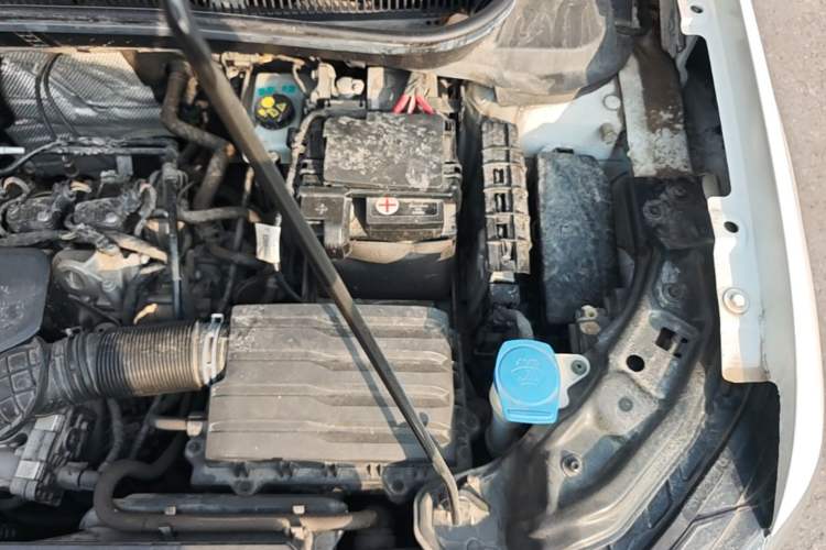 Used Volkswagen Tacqua 2020 1.5L Automatic Yue Engine Bay Left