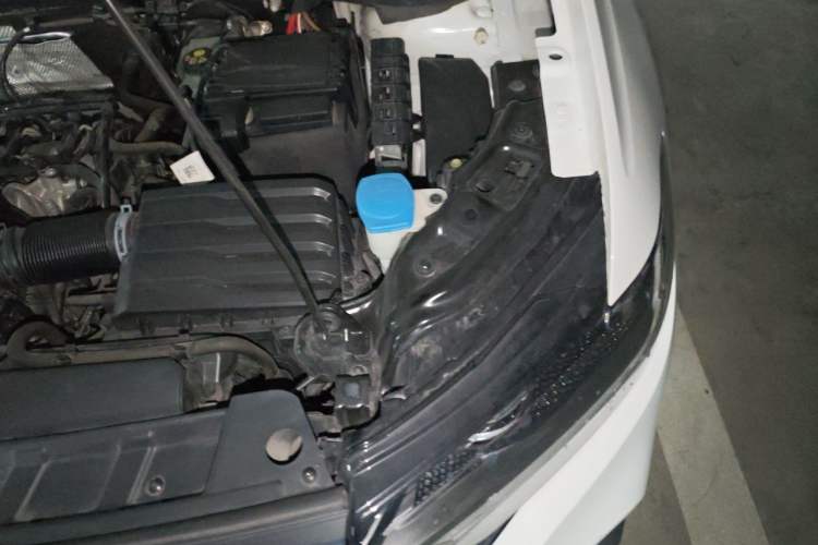 Used Volkswagen Tacqua 2020 1.5L Automatic Yue Engine Bay Left