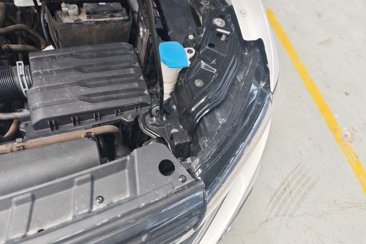 Used Volkswagen Tacqua 2020 1.5L Automatic Yue Engine Bay Left