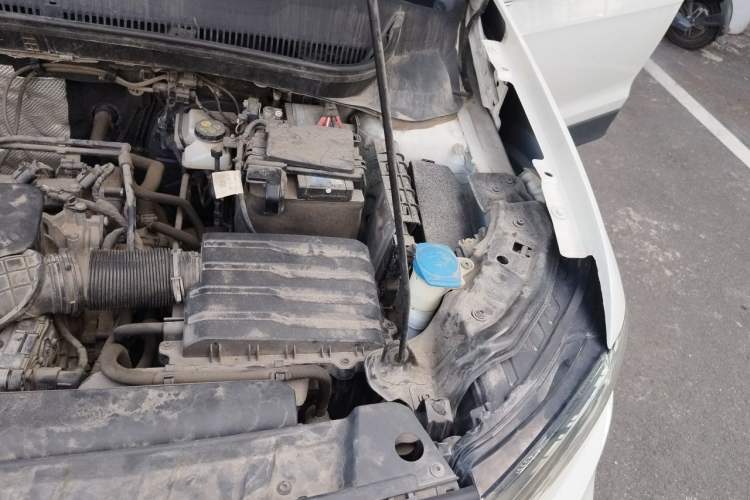 Used Volkswagen Tacqua 2020 1.5L Automatic Yue Engine Bay Left