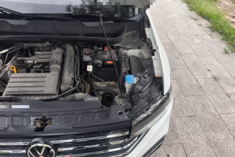 Used Volkswagen Tacqua 2020 280TSI DSG EnjoyPro Engine Bay Left