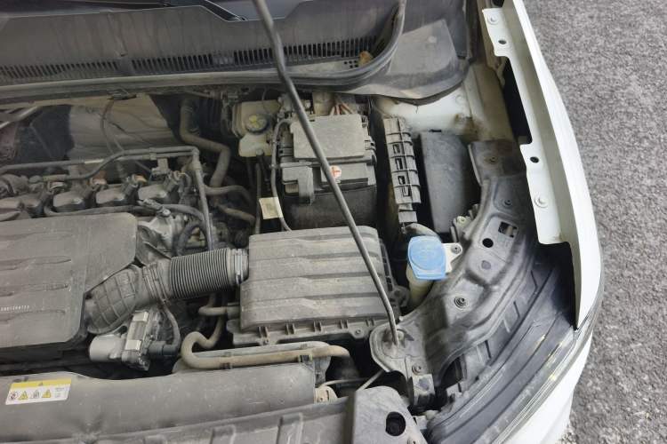 Used Volkswagen Tacqua 2020 1.5L Automatic Yue Engine Bay Left