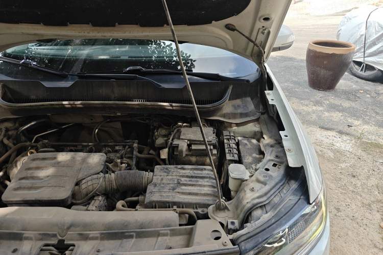 Used Volkswagen Tacqua 2020 1.5L Automatic Yue Engine Bay Left