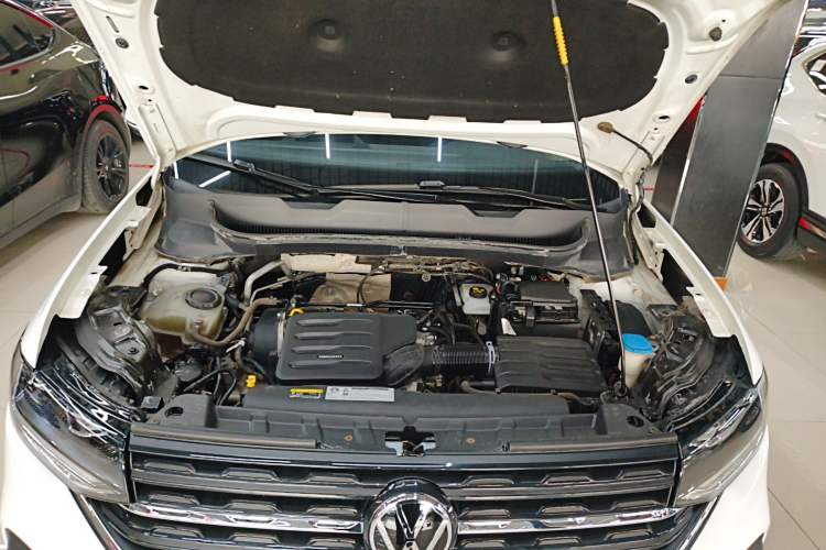 Used Volkswagen Tacqua 2020 1.5L Automatic Yue Engine Bay
