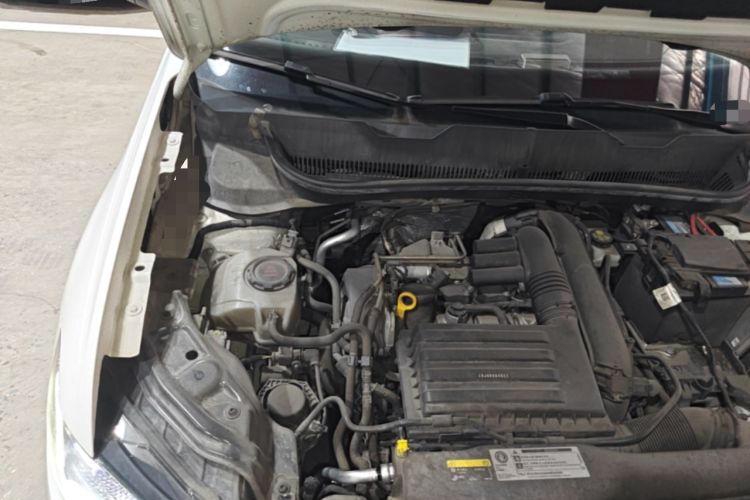 Used Volkswagen Tacqua 2020 280TSI Starry Limited Edition Engine Bay Right