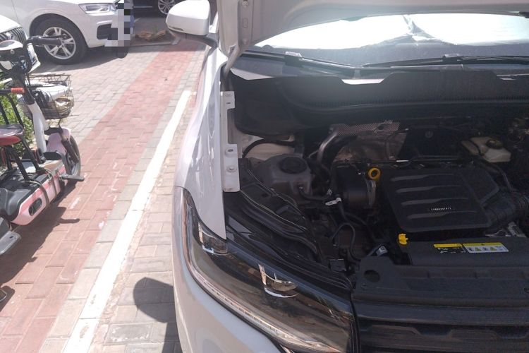 Used Volkswagen Tacqua 2020 1.5L Automatic Yue Engine Bay Right